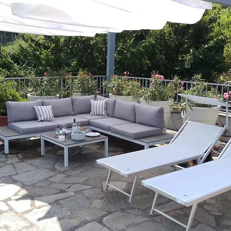 Tre Terre Panorama - By Lovecomo